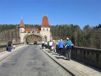 Les Království