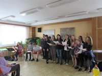 Vystoupení studentů z místního gymnázia